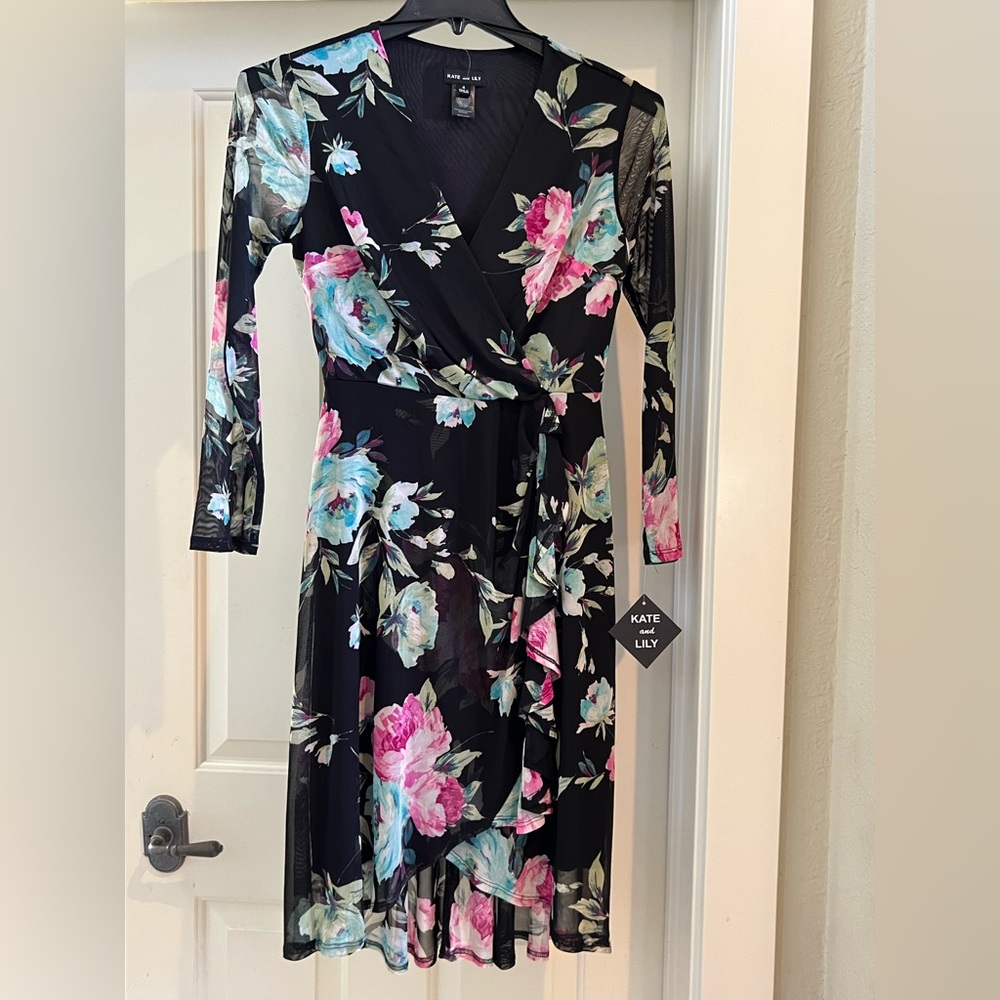 NWT Kate & Lily Women’s Dress Size 4 Floral Black Colorful Sheer layered